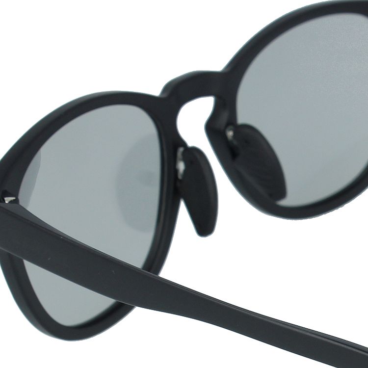 バクネル サングラス 調光偏光サングラス BAKKNEL BNS 602-1 52サイズ ウェリントン | 紫外線 対策 おすすめ 人気 プレゼント 運転 ドライブ レジャー キャンプ アウトドア 釣り フィッシング 海 川 山 春 夏 秋 冬 ランニング