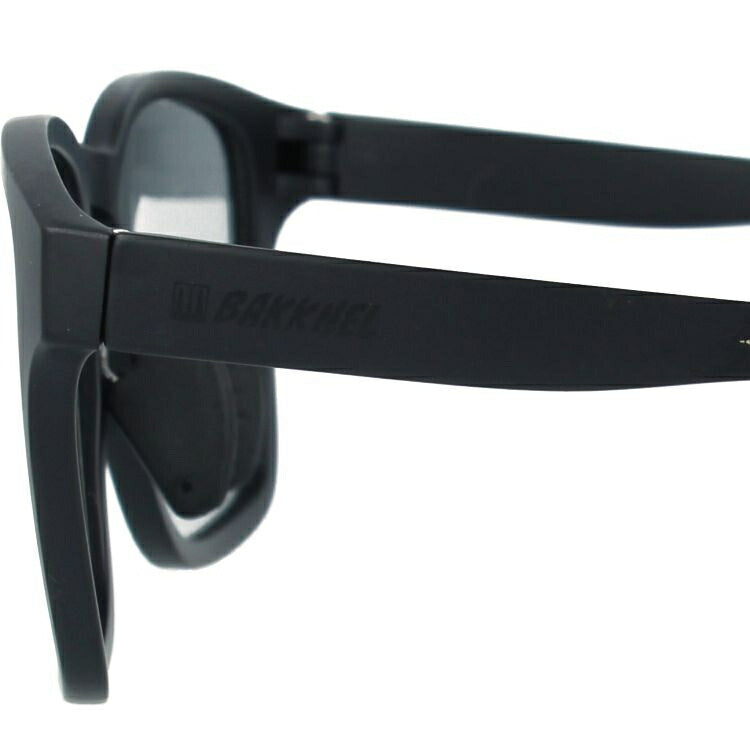 バクネル サングラス 調光偏光サングラス BAKKNEL BNS 603-1 52サイズ スクエア | 紫外線 対策 おすすめ 人気 プレゼント 運転 ドライブ レジャー キャンプ アウトドア 釣り フィッシング 海 川 山 春 夏 秋 冬 ランニング