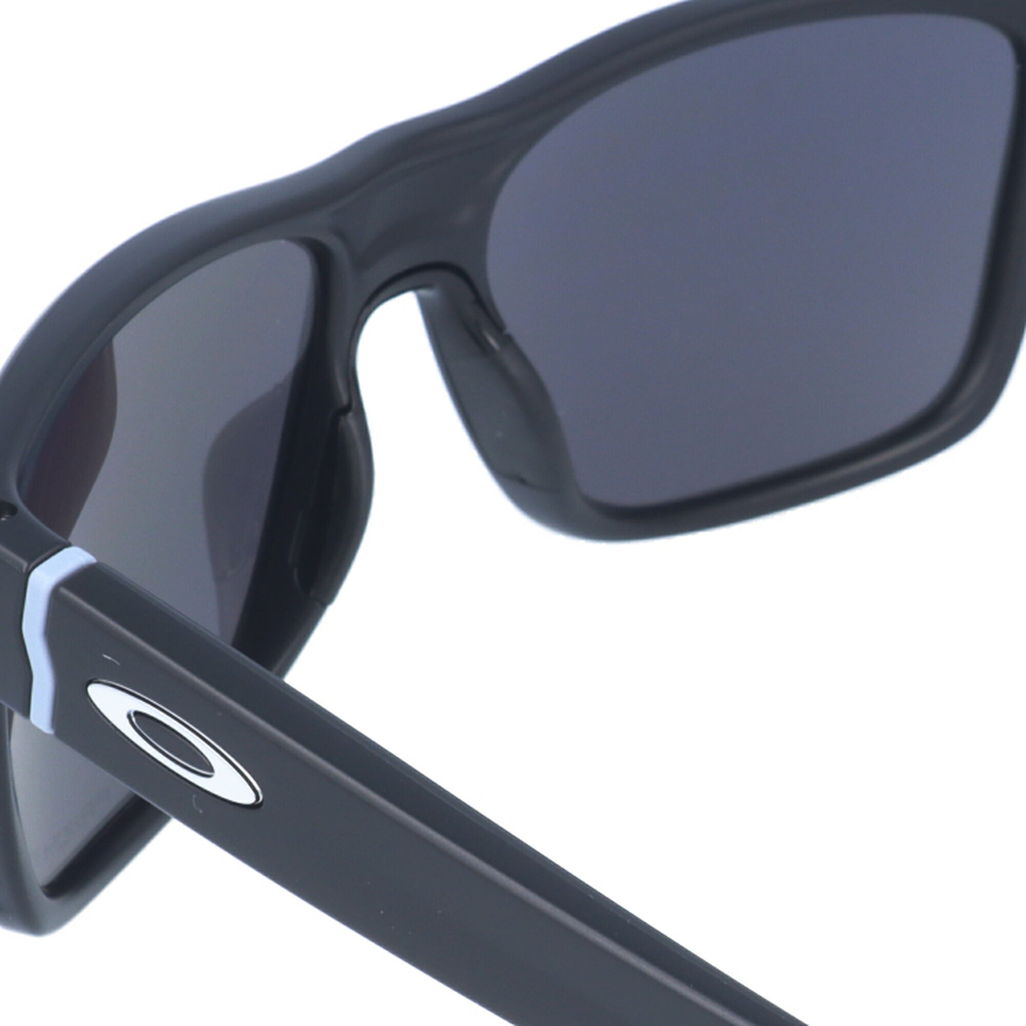 【訳あり】オークリー 偏光 サングラス クロスレンジ プリズム レギュラーフィット OAKLEY CROSSRANGE OO9361-2657 57サイズ スポーツ 釣り ドライブ メンズ レディース モデル ［ハイカーブレンズ対応/スポーツ］ ラッピング無料