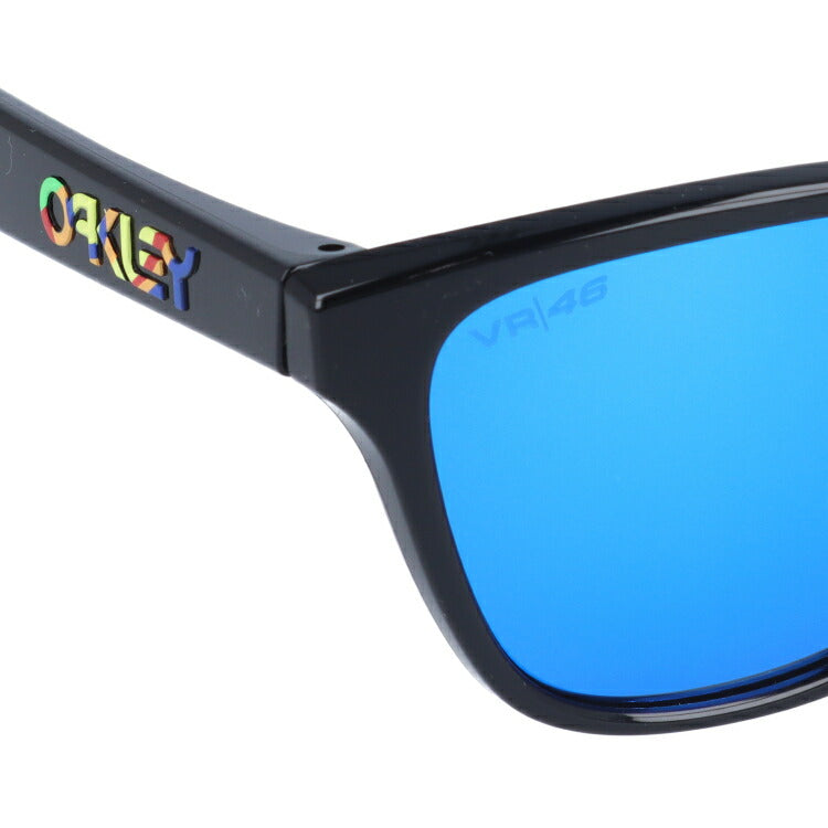 オークリー キッズ・ジュニア向け サングラス OAKLEY FROGSKINS XS フロッグスキンXS プリズム レギュラーフィット OJ9006-1353 53サイズ Valentino Rossi Collection ウェリントン型 キッズ ジュニア ユース レディース