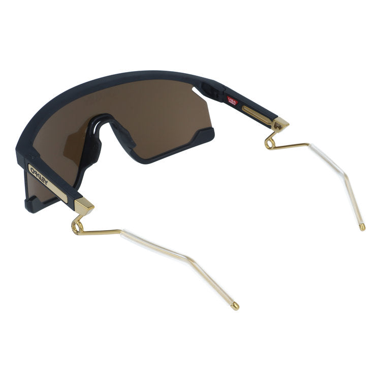 オークリー サングラス ビーエックスティーアールメタル プリズム ミラーレンズ ユニバーサルフィット OAKLEY BXTR METAL OO9237-01 139サイズ スポーツ型 バイオ サステナブル素材 ハイブリッジフィット ユニセックス メンズ レディース
